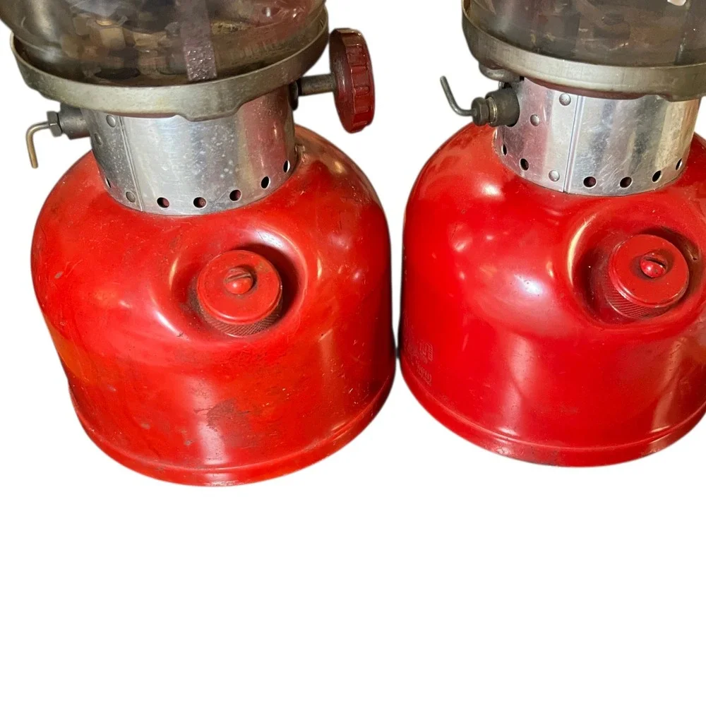 Two VTG Coleman Red 200A Lanterns Single Mantle Pyrex Globe 1962 & 1963 Made USA